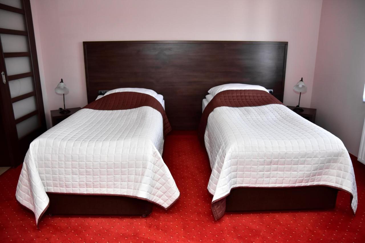 Hotel Hotel Nekla 3*